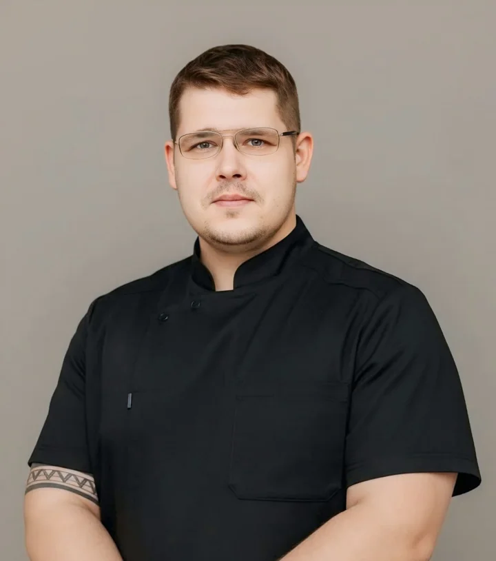 Михаил